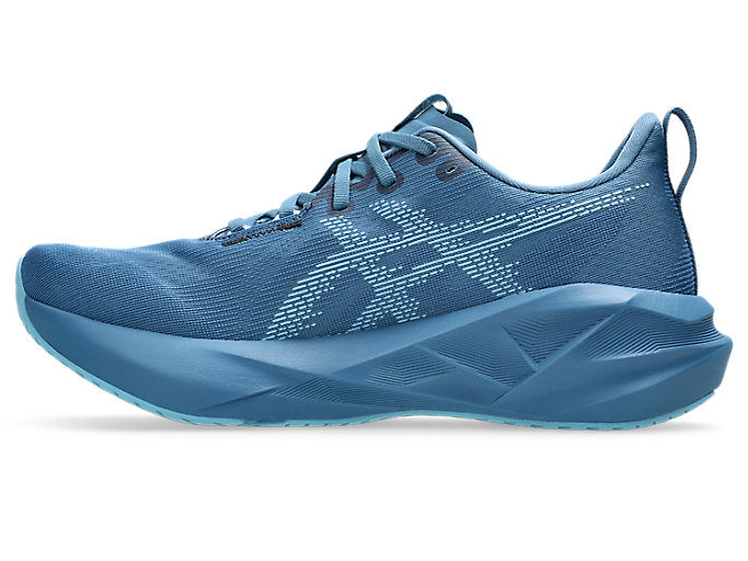 ASICS Novablast 5