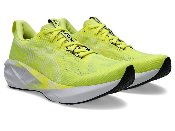 ASICS Novablast 5