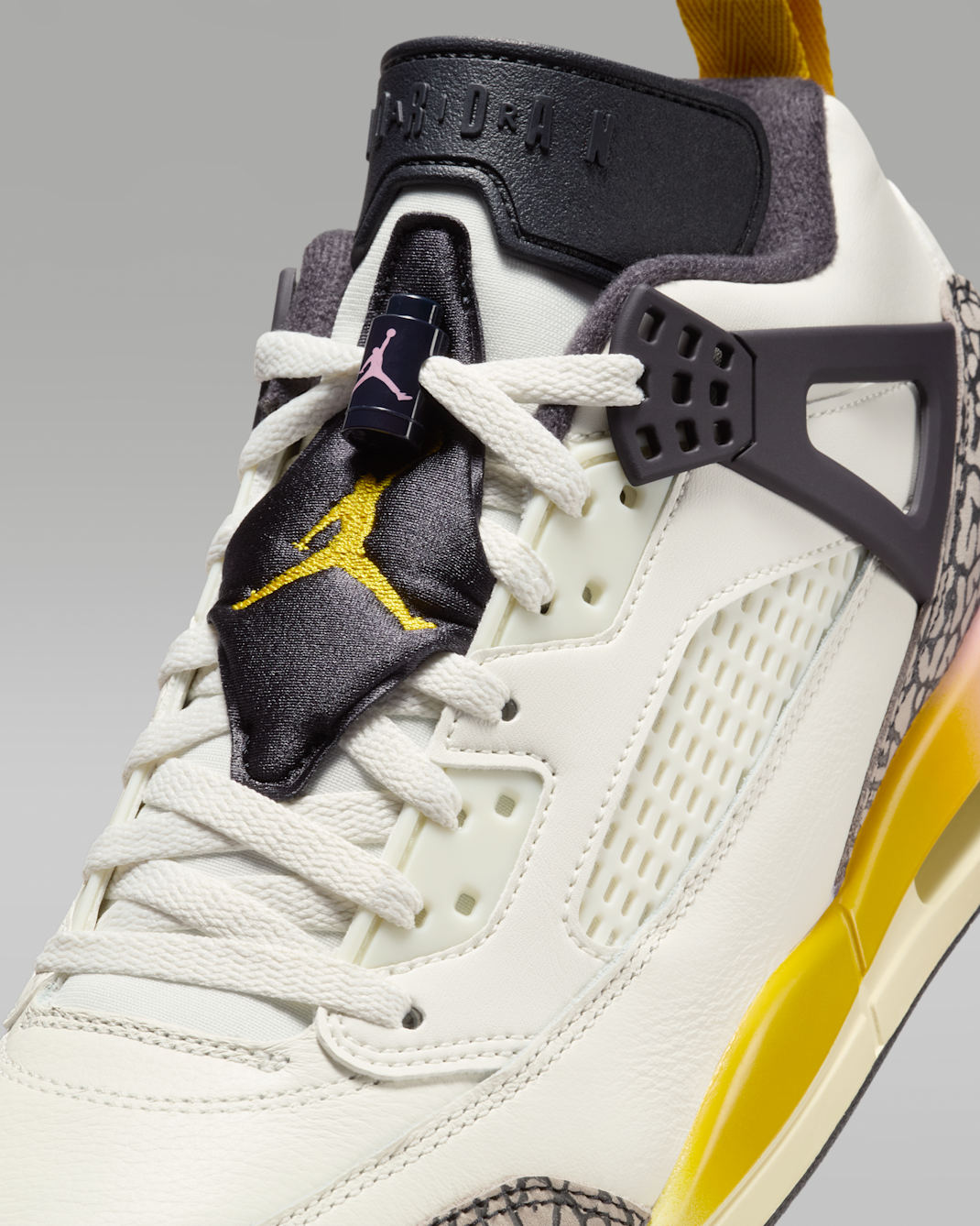 Jordan Spizike Low (Men) - Sail/Oil Grey/Muslin/Dark Sulphur