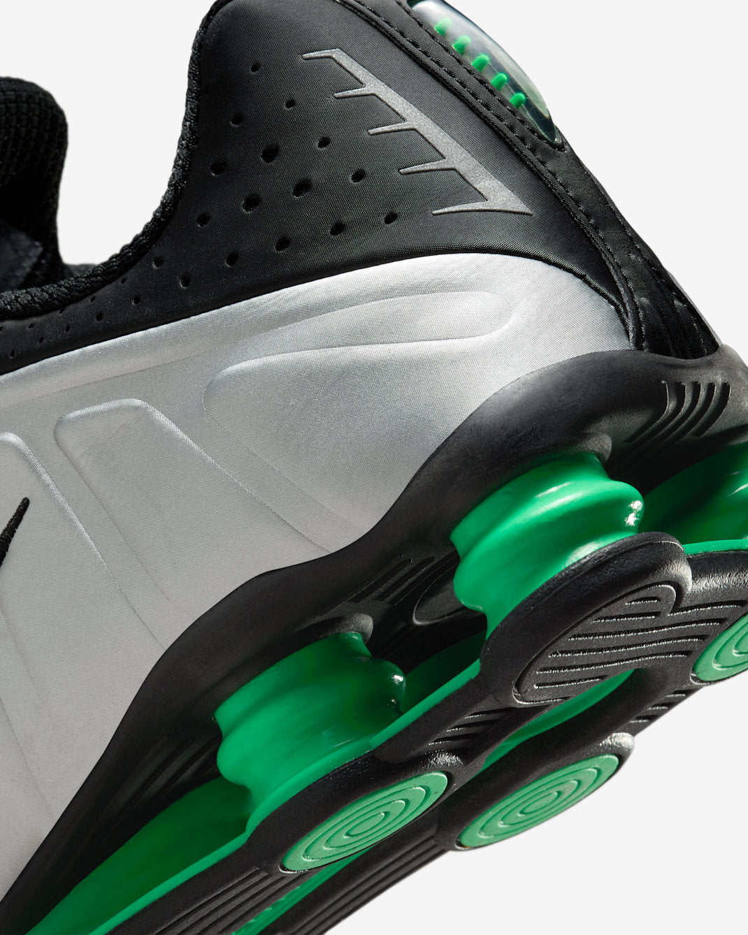 Nike Shox R4 - Metallic Silver/Black/Green Shock/Metallic Silver