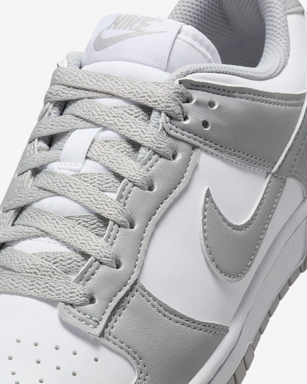 Women Nike Dunk Low Next Nature - White/Light Smoke Grey