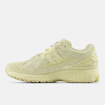 New Balance 1906 Utility - Pale Moss with Ambient Light
