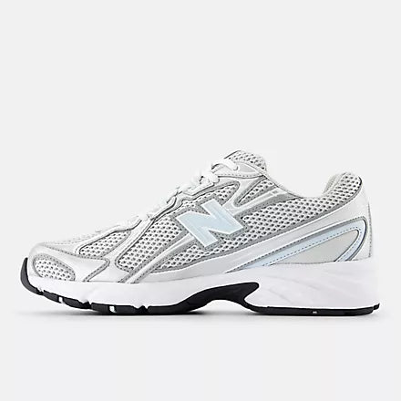 New Balance 740 V2