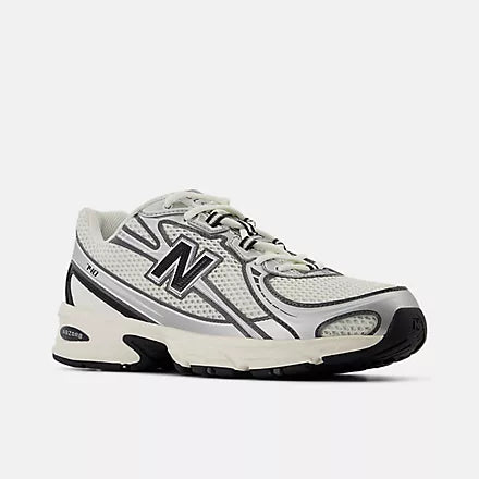 New Balance 740 V2