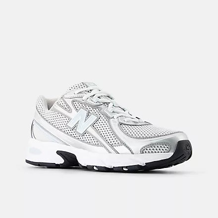 New Balance 740 V2